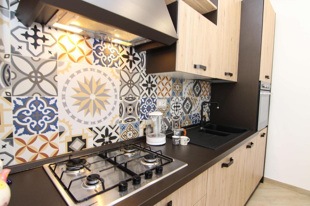 Four White Apartments อาเจโรลา ภายนอก รูปภาพ