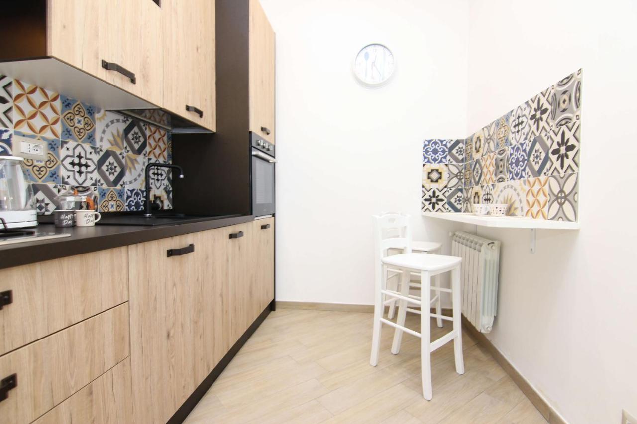 Four White Apartments อาเจโรลา ภายนอก รูปภาพ